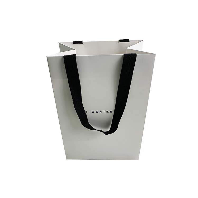 Top quality custom white shopping clothing packaging paper bag